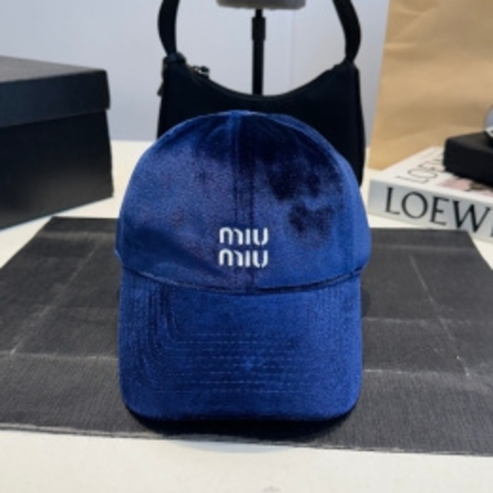 💙Miu Miu Navy‑Blue Velvet Baseball Cap White Logo